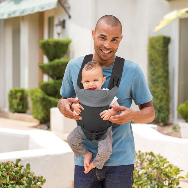 FLIP™ LIGHT & AIRY 4-IN-1 CONVERTIBLE CARRIER